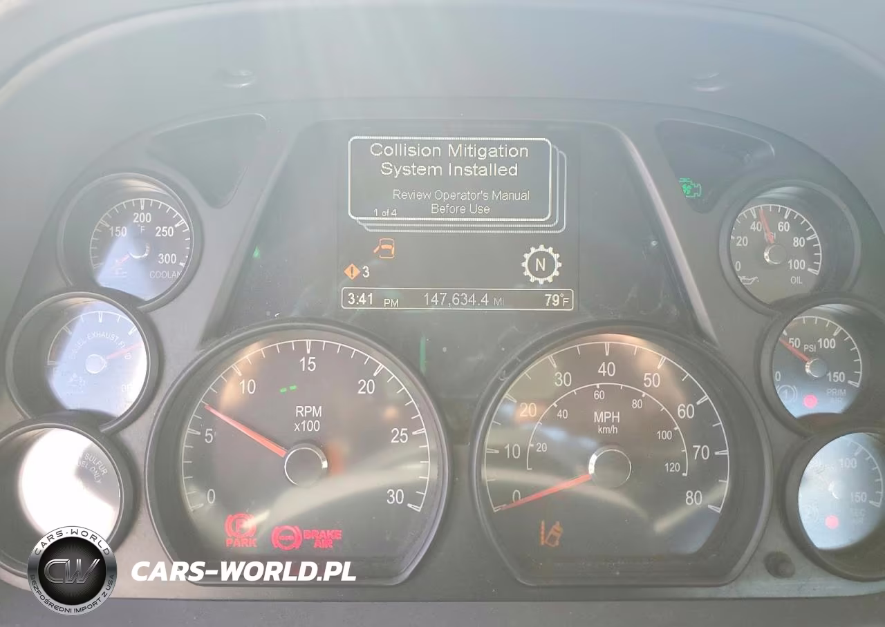 2016 Peterbilt 579 - Semi Truck VIN:1XPBA48X3GD299421 - 8