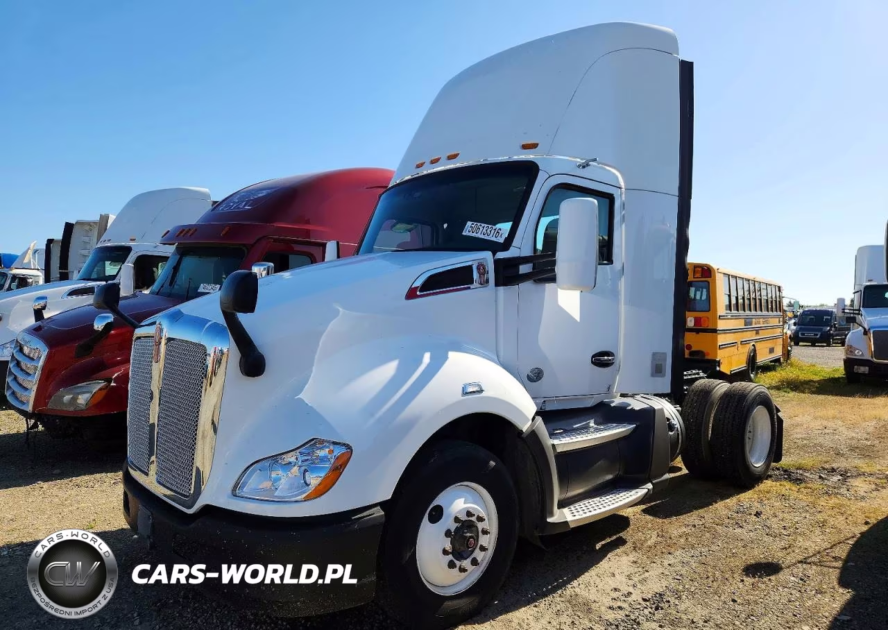 2016 Kenworth T680 Semi Truck VIN:1XKYA48X9GJ496644 - 2