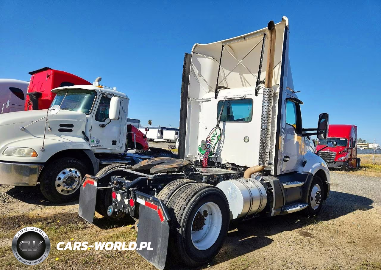2016 Kenworth T680 Semi Truck VIN:1XKYA48X9GJ496644 - 4