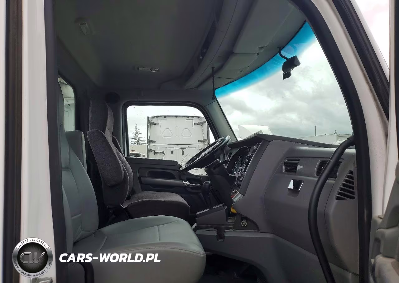 2016 Kenworth T680 Semi Truck VIN:1XKYA48X9GJ496644 - 5
