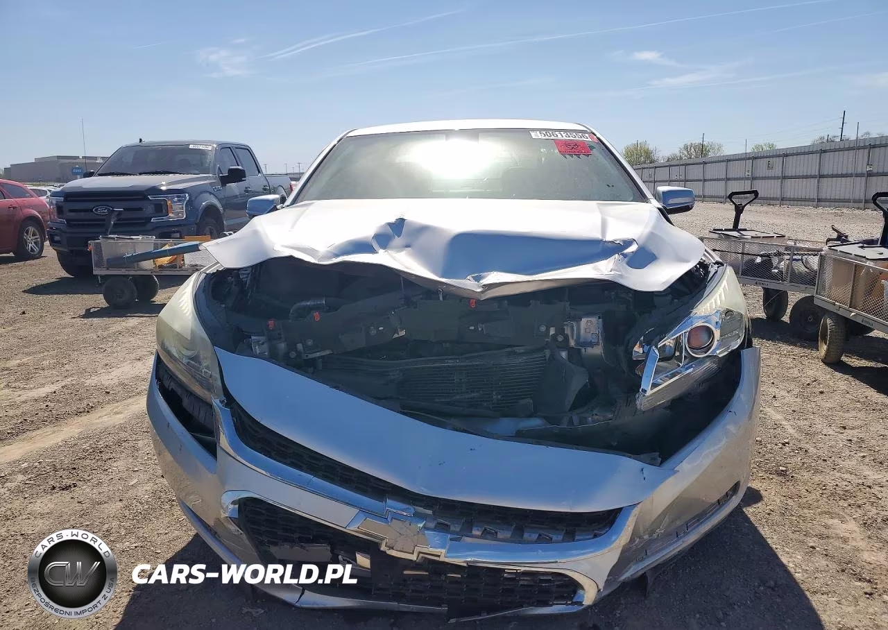 2015 Chev Malibu 2Lt VIN:1G11D5SL7FF101127 - 5