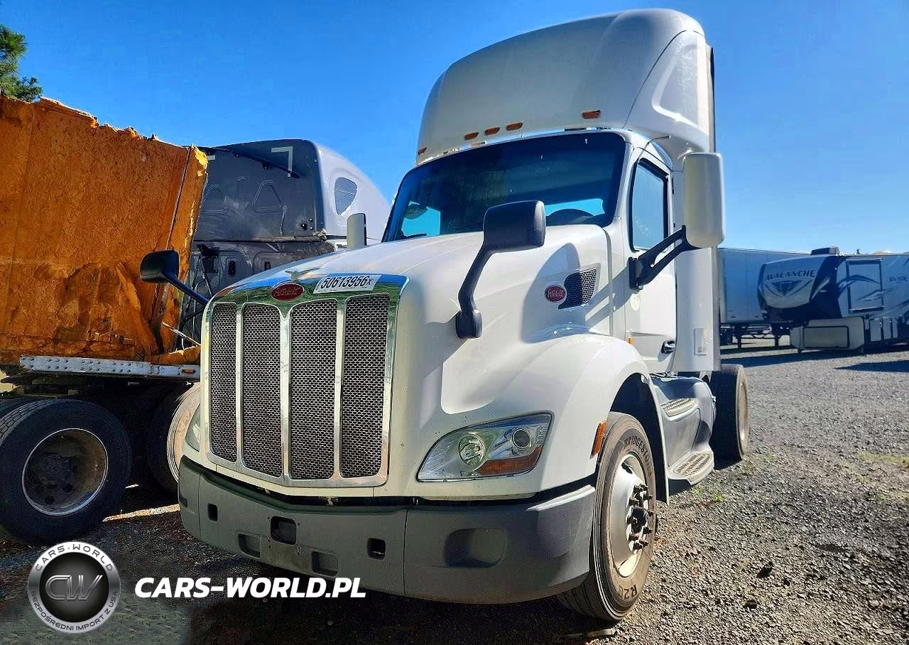 2017 Peterbilt 579 Semi Truck VIN:1XPBA48X0HD428846 - 2