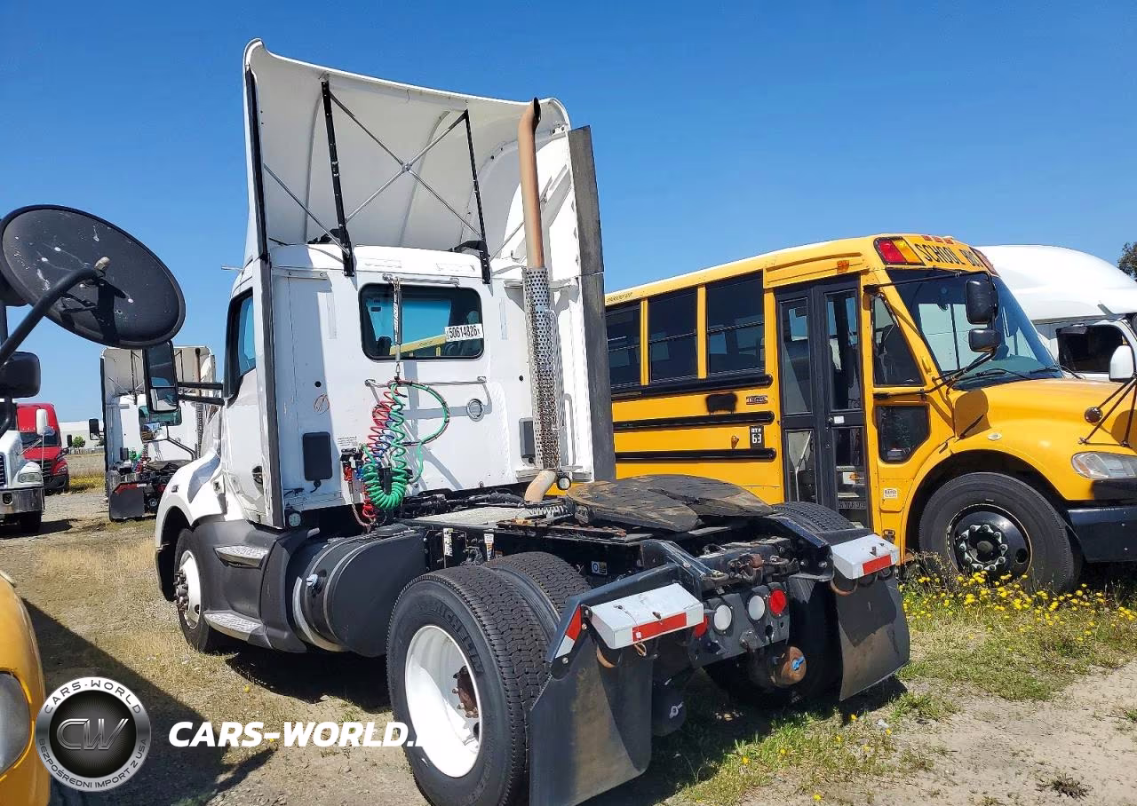 2017 Kenworth T680 Semi Truck VIN:1XKYA48X1HJ160388 - 3
