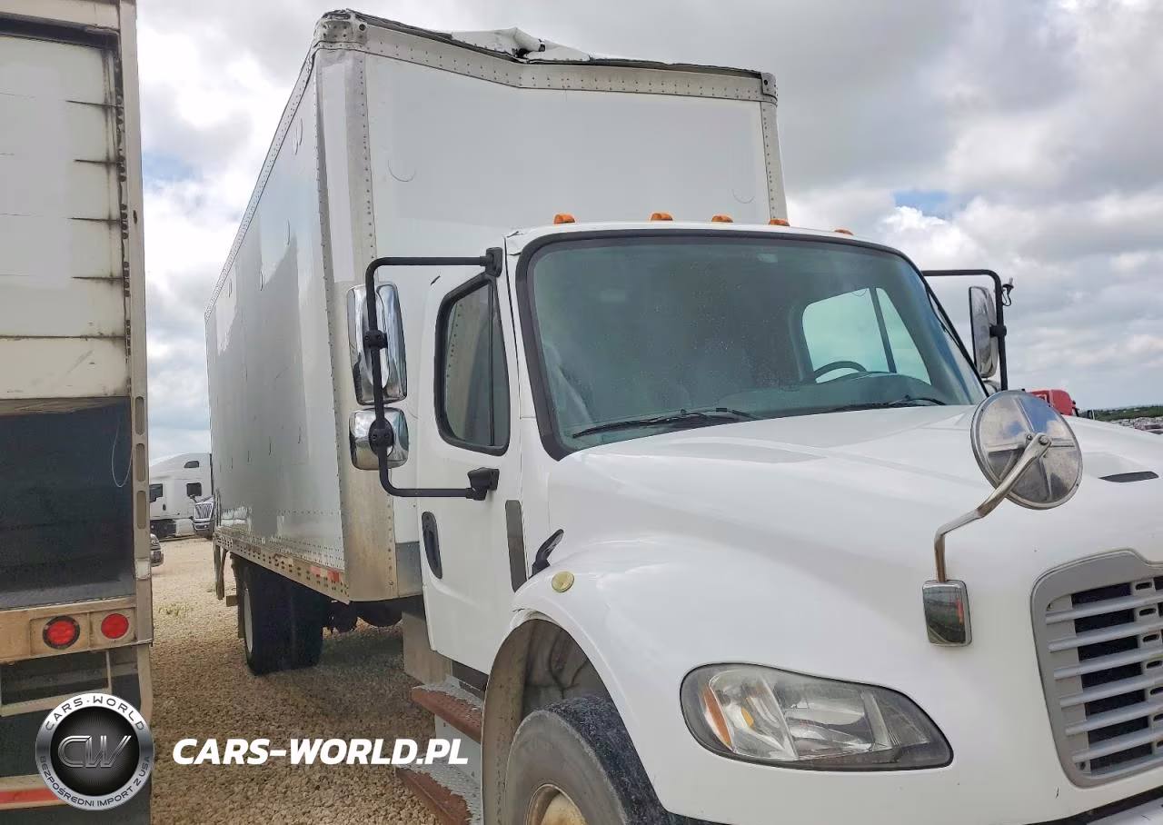 2015 Freightliner Business Class M2 Box Truck