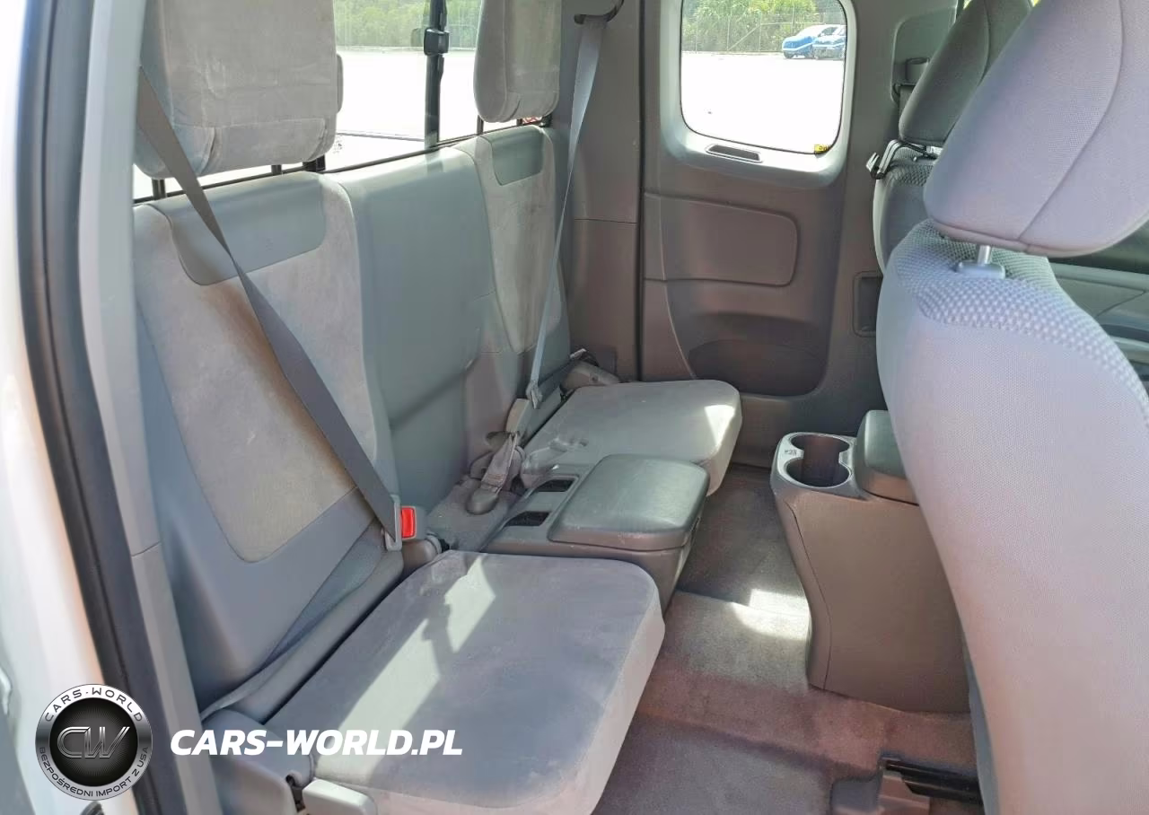 2010 Toyota Tacoma Access Cab VIN:5TETX4CN3AZ703570 - 10