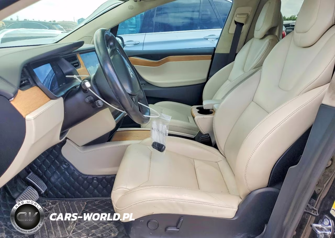 2018 Tesla Model X VIN:5YJXCBE29JF136366 - 7
