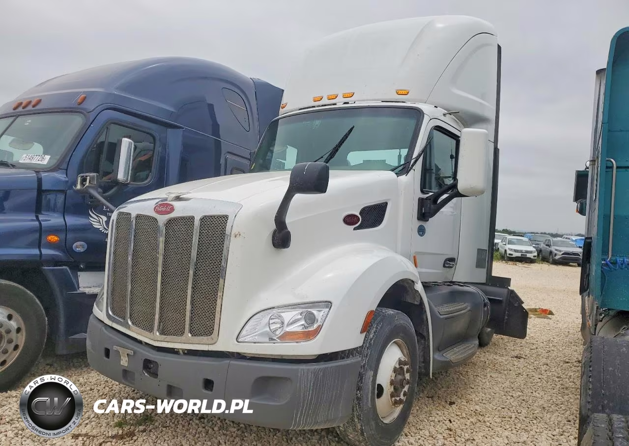 2018 Peterbilt 579 Semi Truck VIN:1XPBA48X4JD478140 - 2