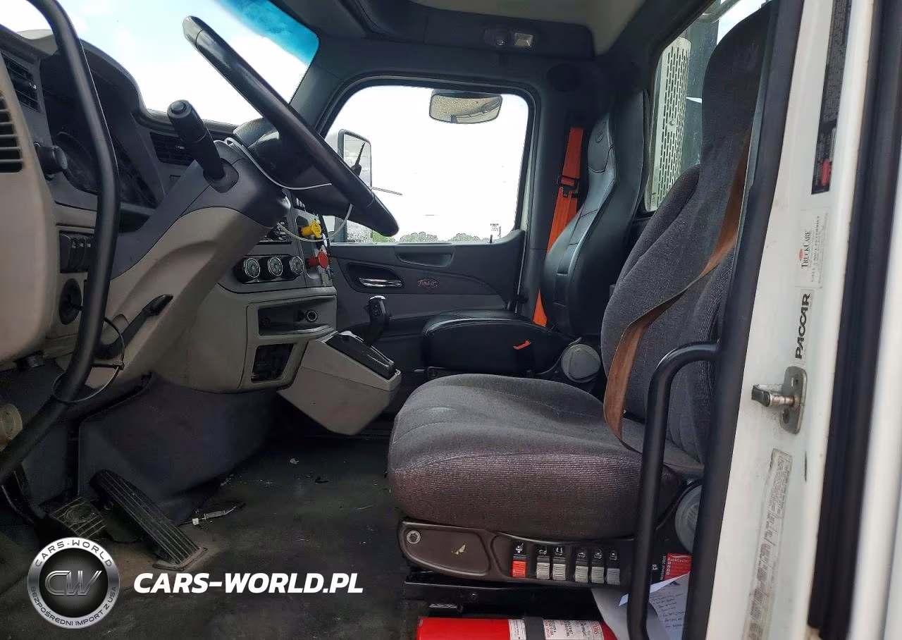2016 Peterbilt 579 VIN:1XPBA48XXGD354432 - 7