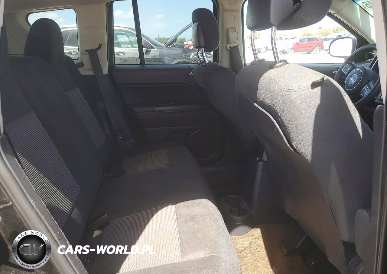 2014 Jeep Compass Sport VIN:1C4NJCBA0ED829743 - 11
