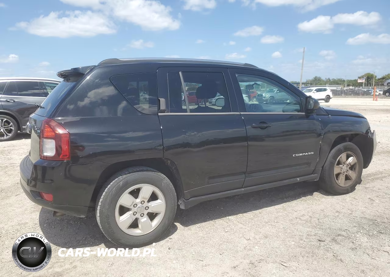 2014 Jeep Compass Sport VIN:1C4NJCBA0ED829743 - 3