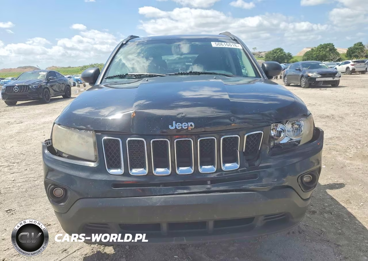 2014 Jeep Compass Sport VIN:1C4NJCBA0ED829743 - 5