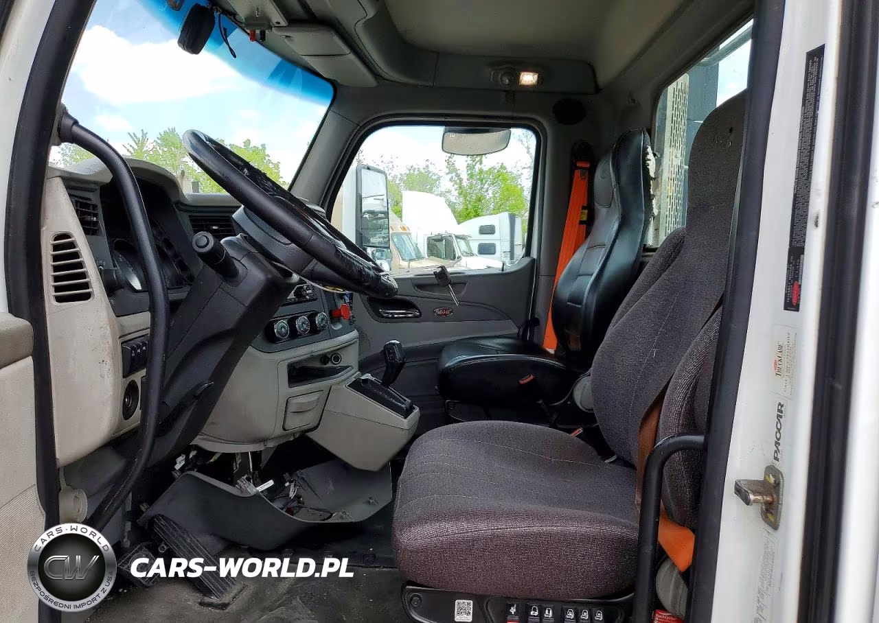2018 Peterbilt 579 VIN:1XPBA48XXJD446387 - 7