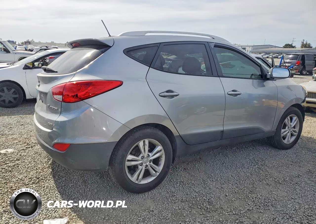 2013 Hyundai Tucson Gls VIN:KM8JUCAC6DU639710 - 3