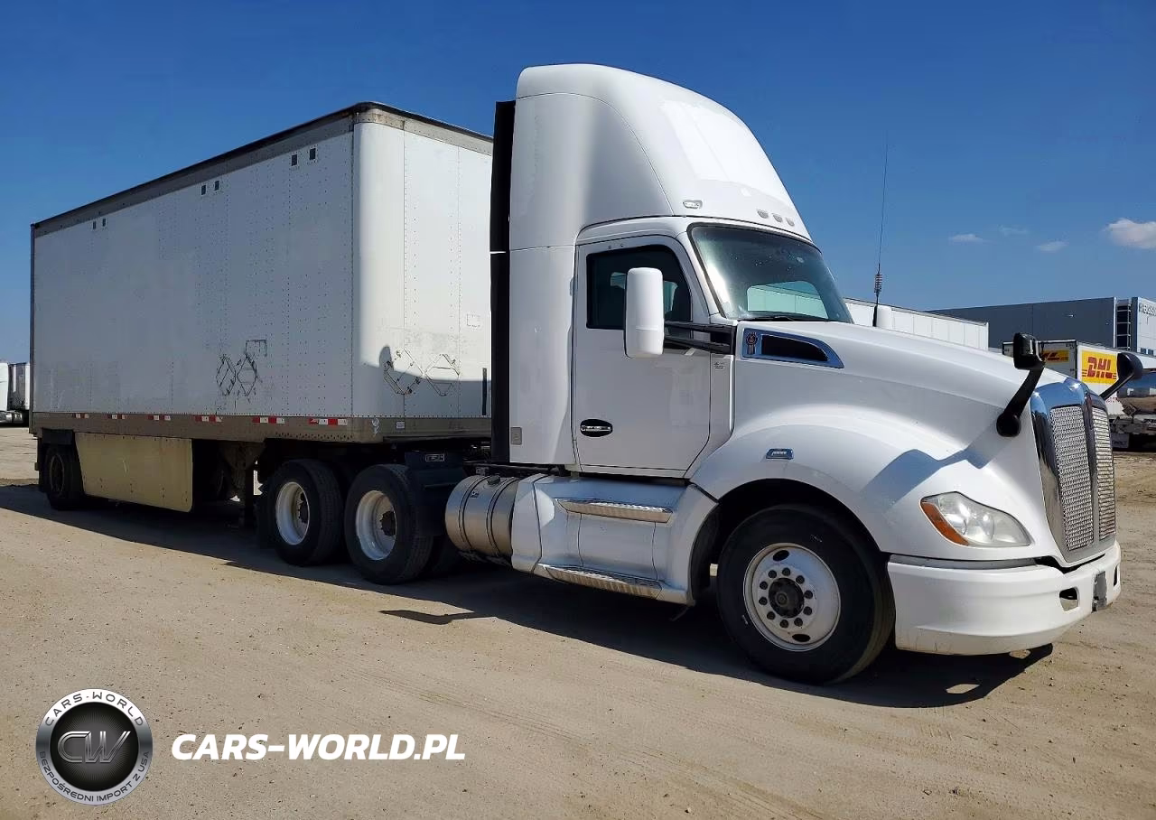 2015 Kenworth T680 Semi Truck