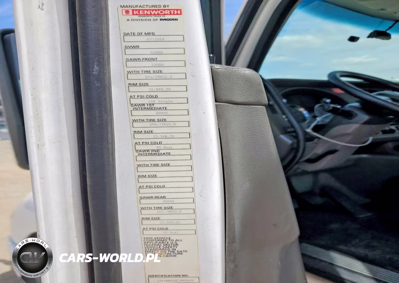 2015 Kenworth T680 Semi Truck VIN:1XKYD49X9FJ443608 - 10
