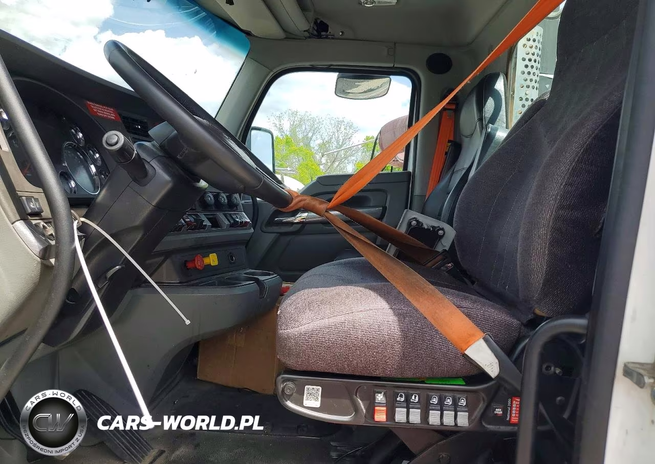2019 Kenworth Construction T680 VIN:1XKYA48X9KJ297036 - 6