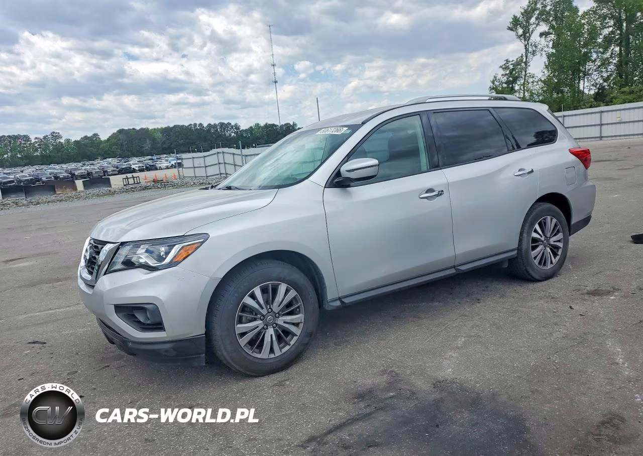 2018 Nissan Pathfinder Sv