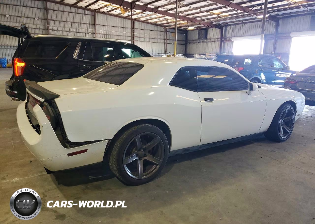 2013 Dodge Challenger Sxt VIN:2C3CDYAG2DH648814 - 3