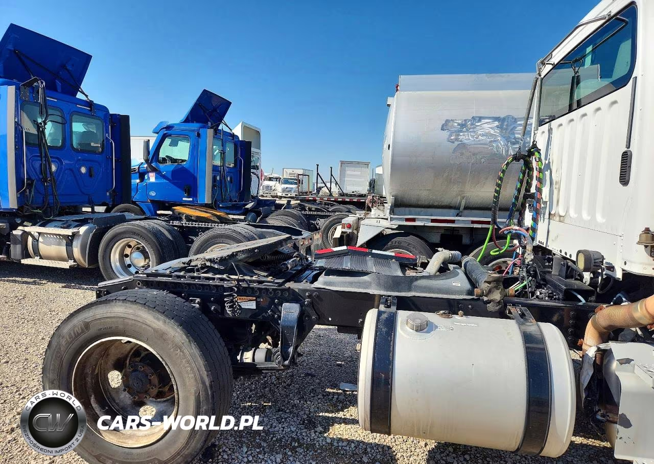 2015 Freightliner Business Class M2 Semi Truck VIN:1FUBC5CY2FHGK0773 - 6