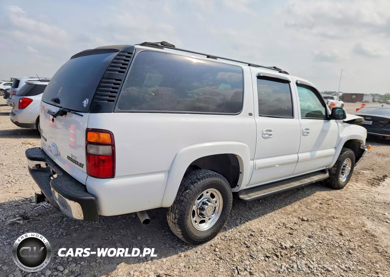 2003 Chevrolet Suburban C2500 VIN:3GNGC26U23G223207 - 3