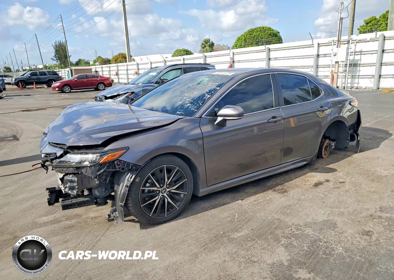 2024 Toyota Camry Se – zdjęcie 1 z 12