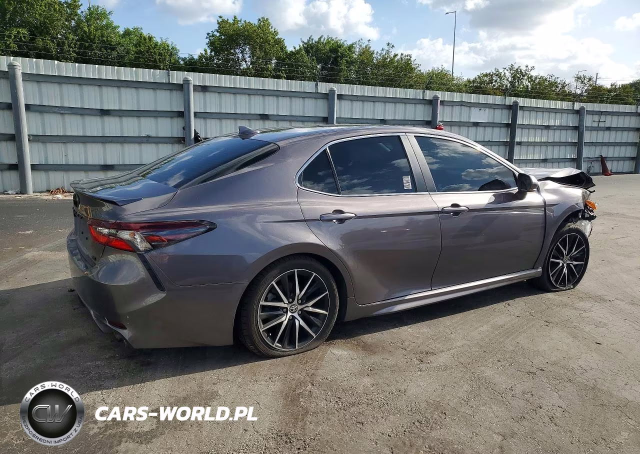 2024 Toyota Camry Se VIN:4T1G11AK8RU869156 - 3