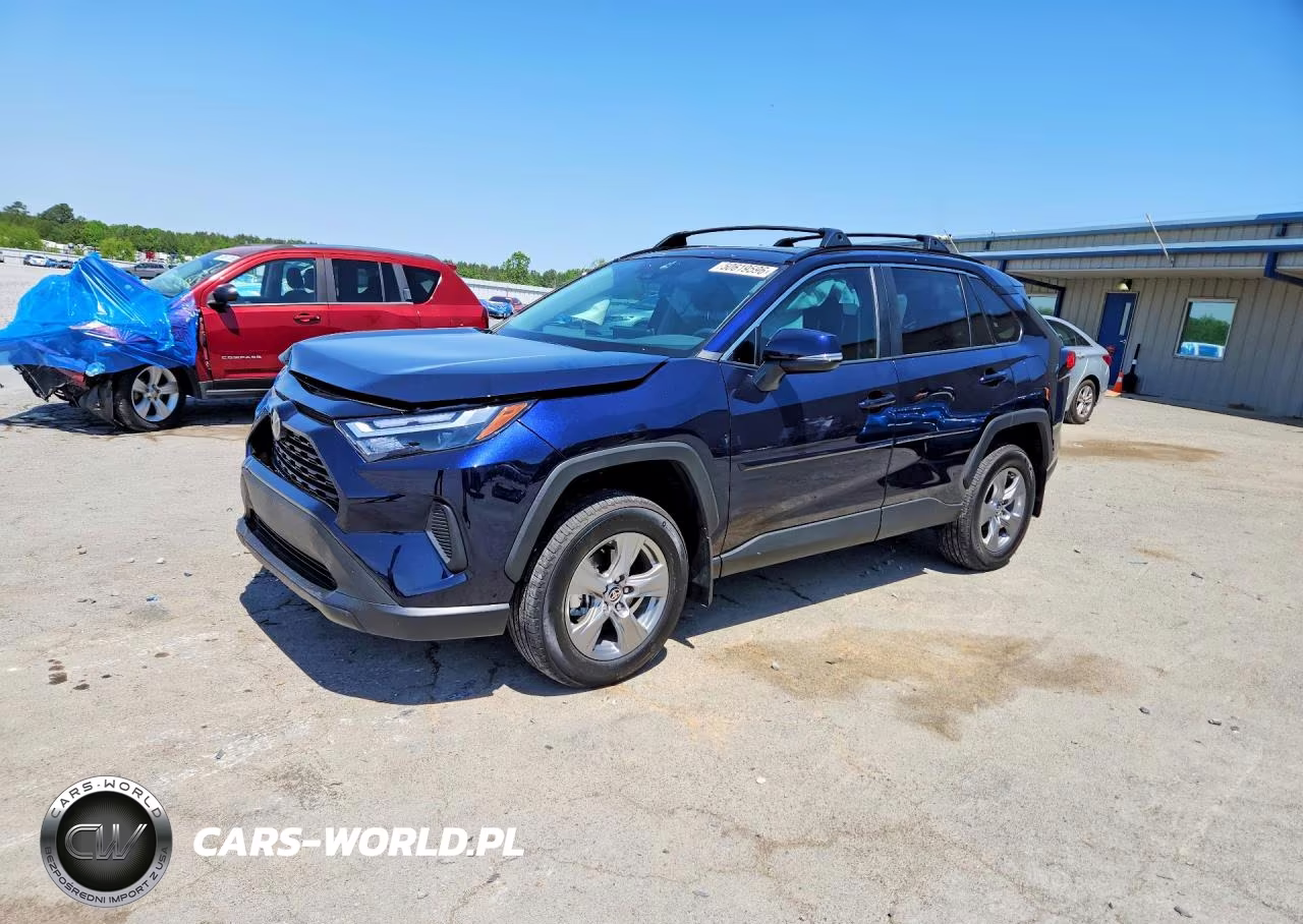 2025 Toyota Rav4 Xle – zdjęcie 1 z 13