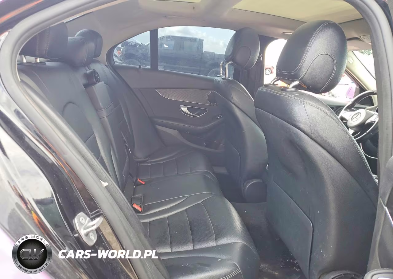 2016 Mercedes-Benz C 300 VIN:55SWF4JB6GU166002 - 10