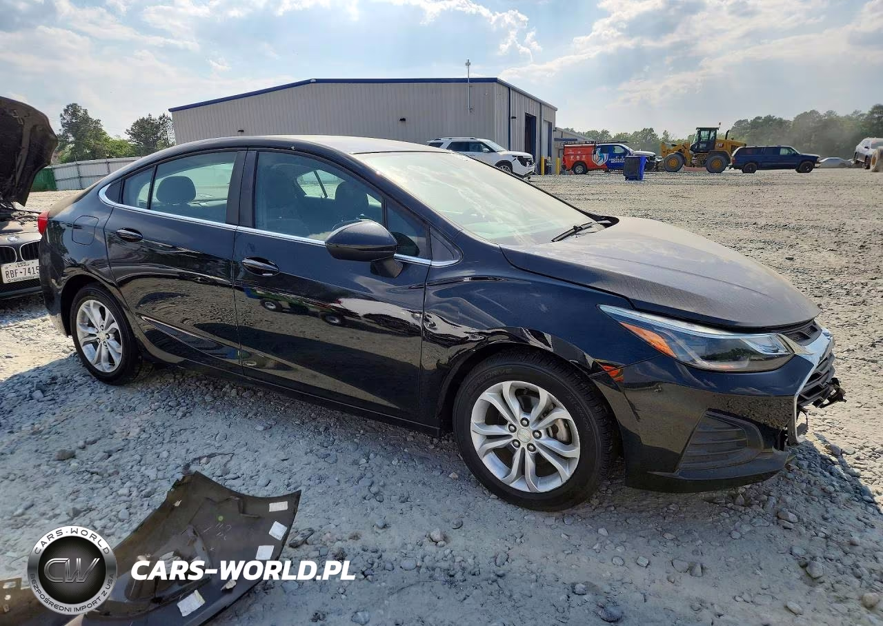 2019 Chevrolet Cruze Lt VIN:1G1BE5SM0K7124162 - 4