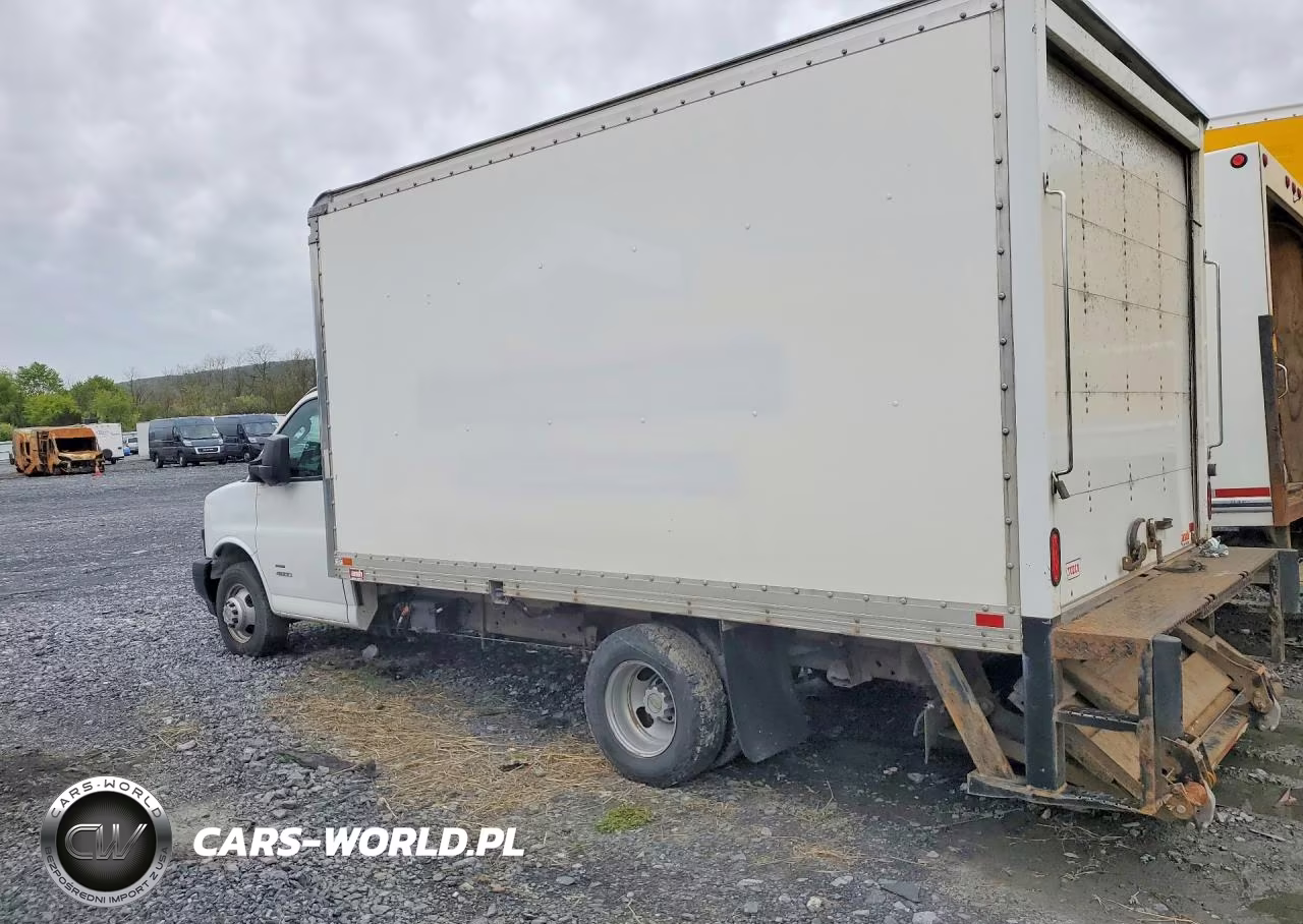 2020 Chevrolet Express G4500 Box Truck VIN:1HA6GUCG5LN009821 - 2