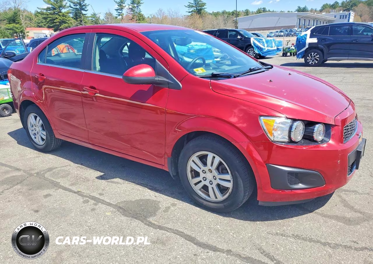 2015 Chevrolet Sonic Lt VIN:1G1JC5SH8F4179216 - 4
