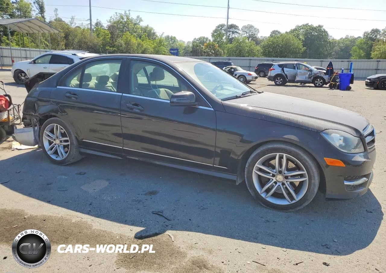 2014 Mercedes-Benz C 300 4Matic VIN:WDDGF8AB2ER321624 - 4