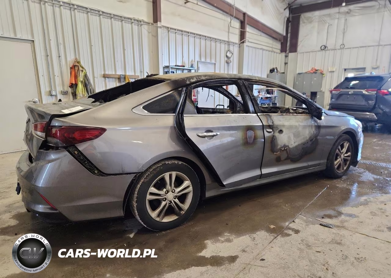 2018 Hyundai Sonata Sel VIN:5NPE34AF7JH630318 - 3