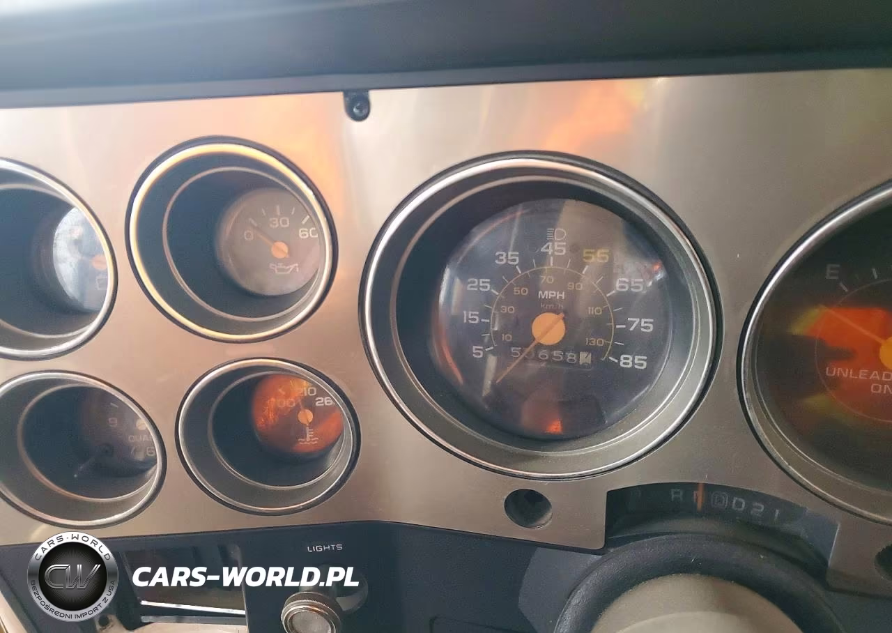 1986 Chevrolet C10 VIN:1GCDC14H2GS159244 - 9