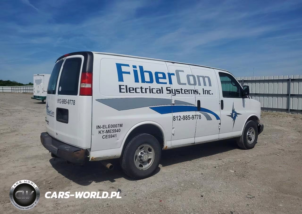 2011 Chevrolet Express G2500 VIN:1GCWGFBA6B1149928 - 4