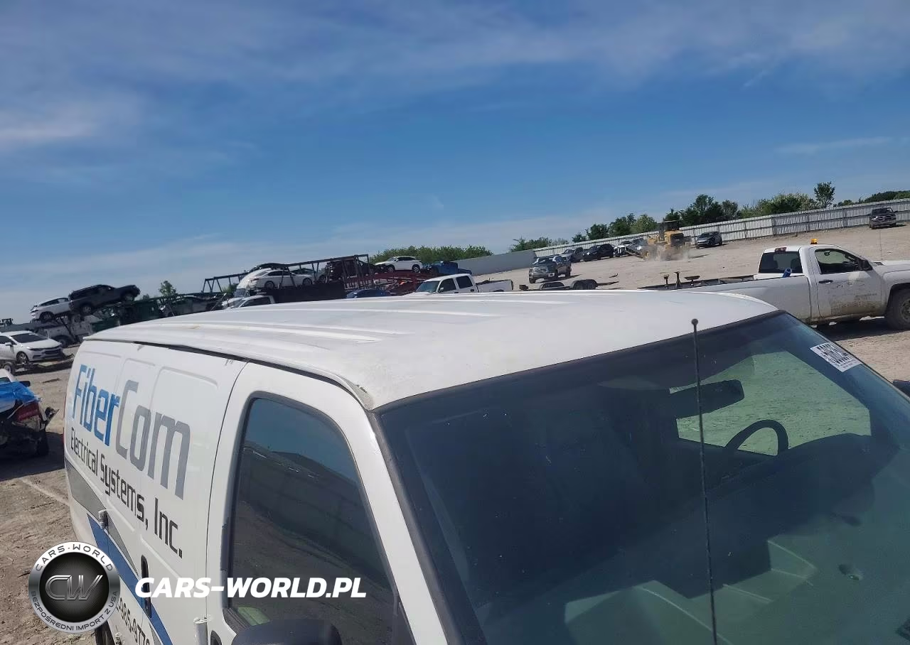 2011 Chevrolet Express G2500 VIN:1GCWGFBA6B1149928 - 9