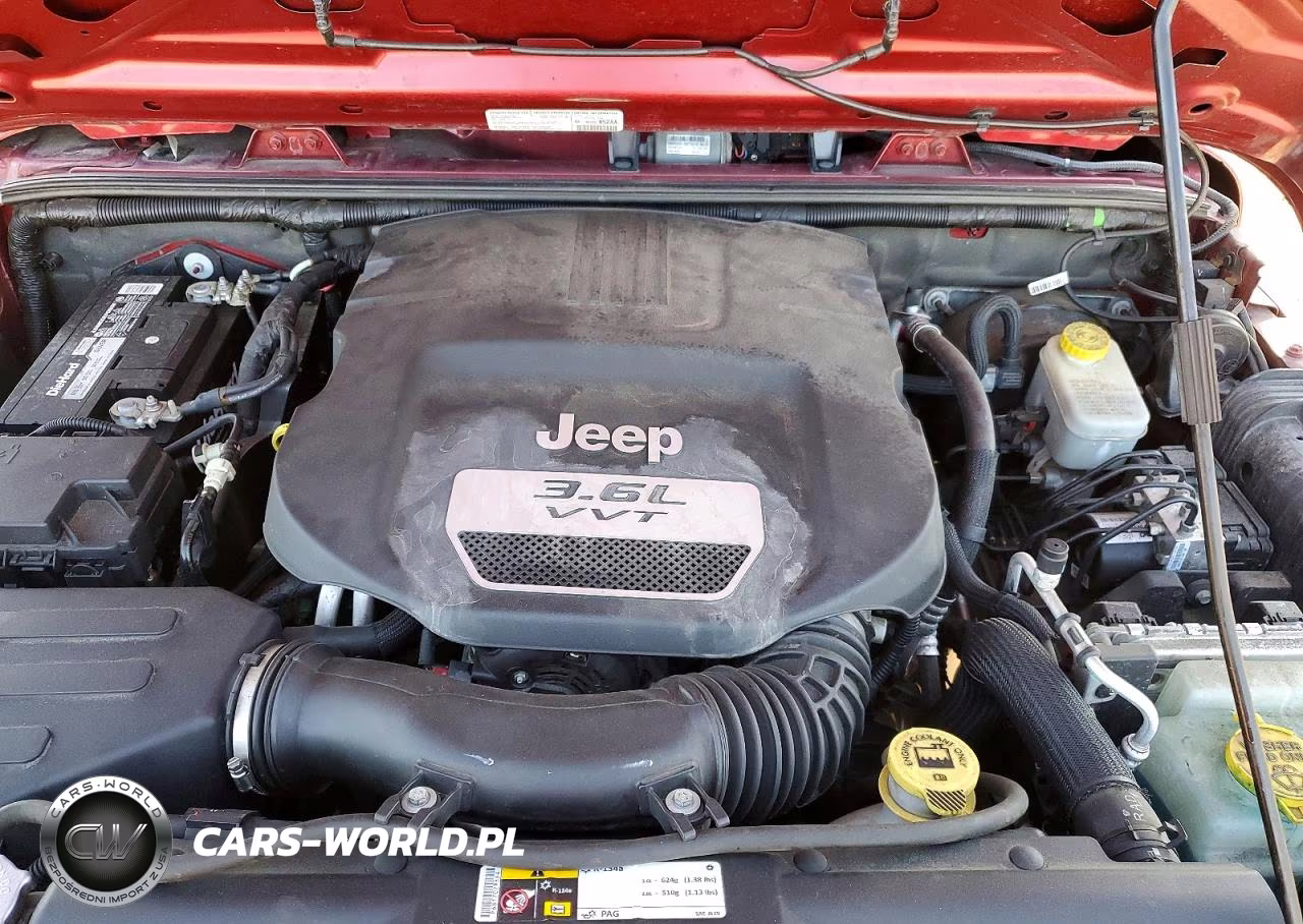 2013 Jeep Wrangler Unlimited Sport VIN:1C4BJWDGXDL601453 - 12