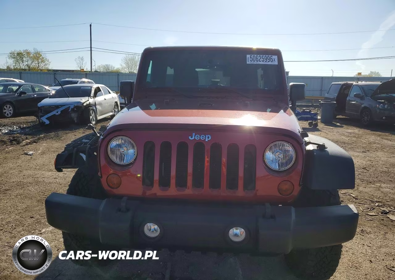 2013 Jeep Wrangler Unlimited Sport VIN:1C4BJWDGXDL601453 - 5