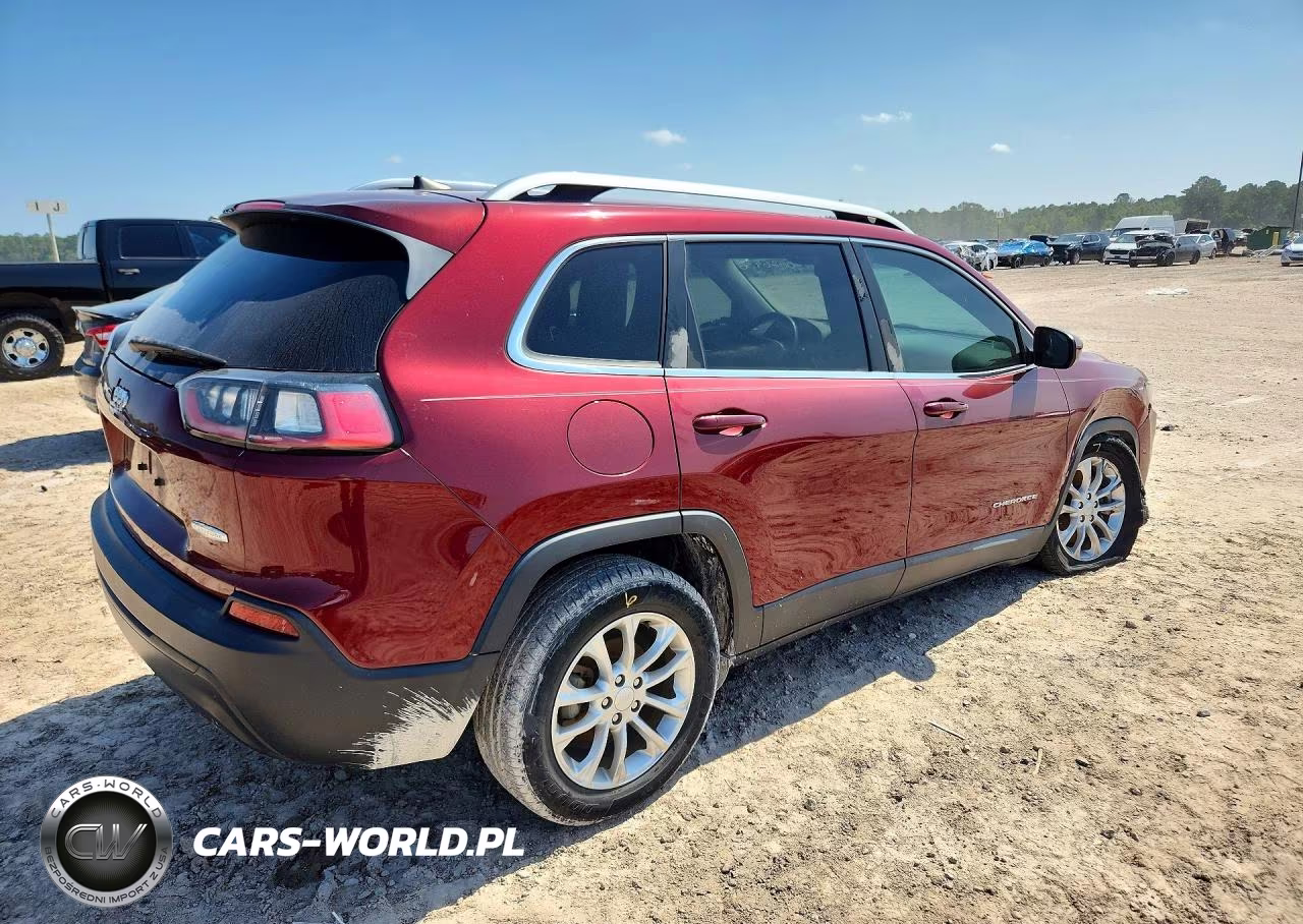 2019 Jeep Cherokee Latitude VIN:1C4PJLCB1KD149832 - 3
