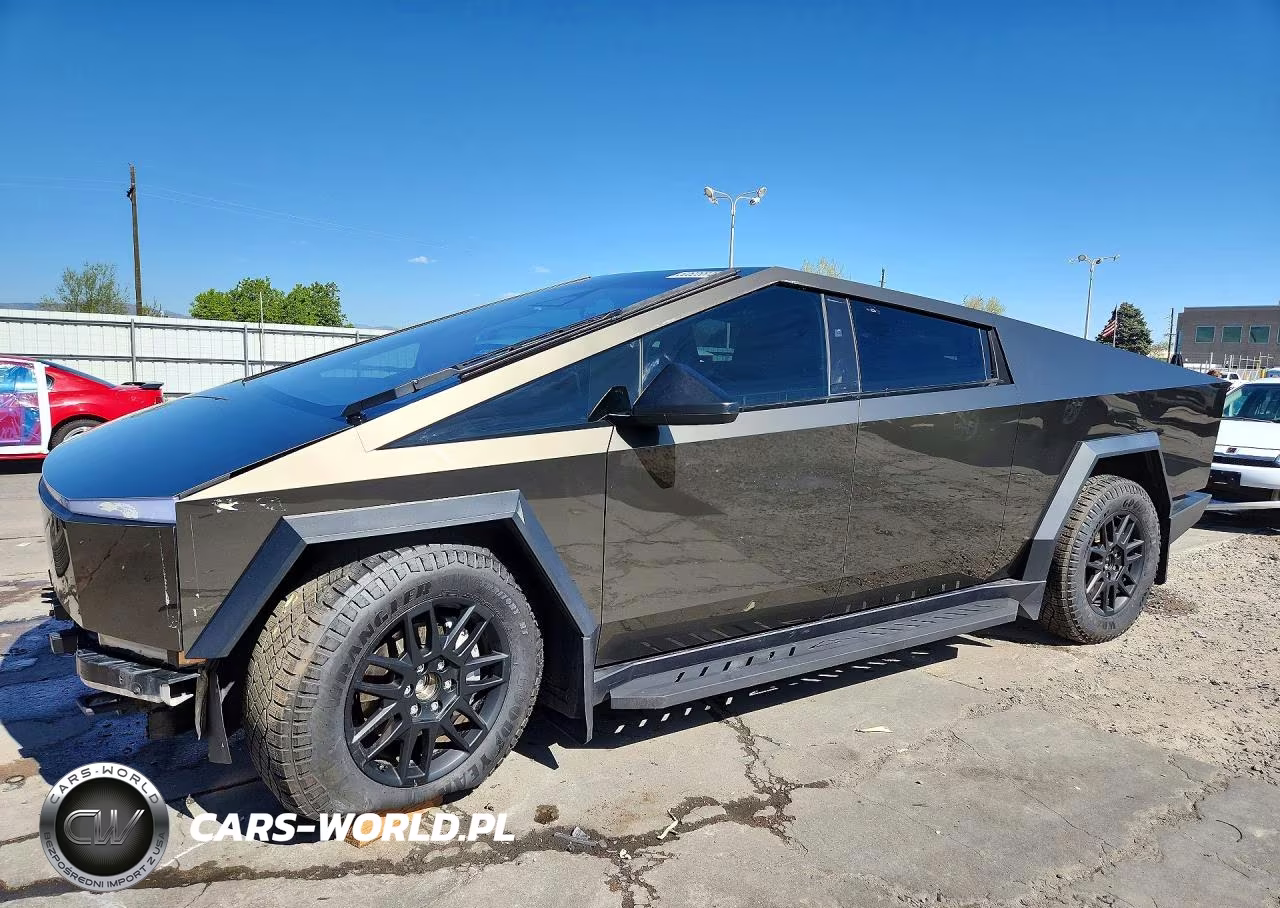 2025 Tesla Cybertruck