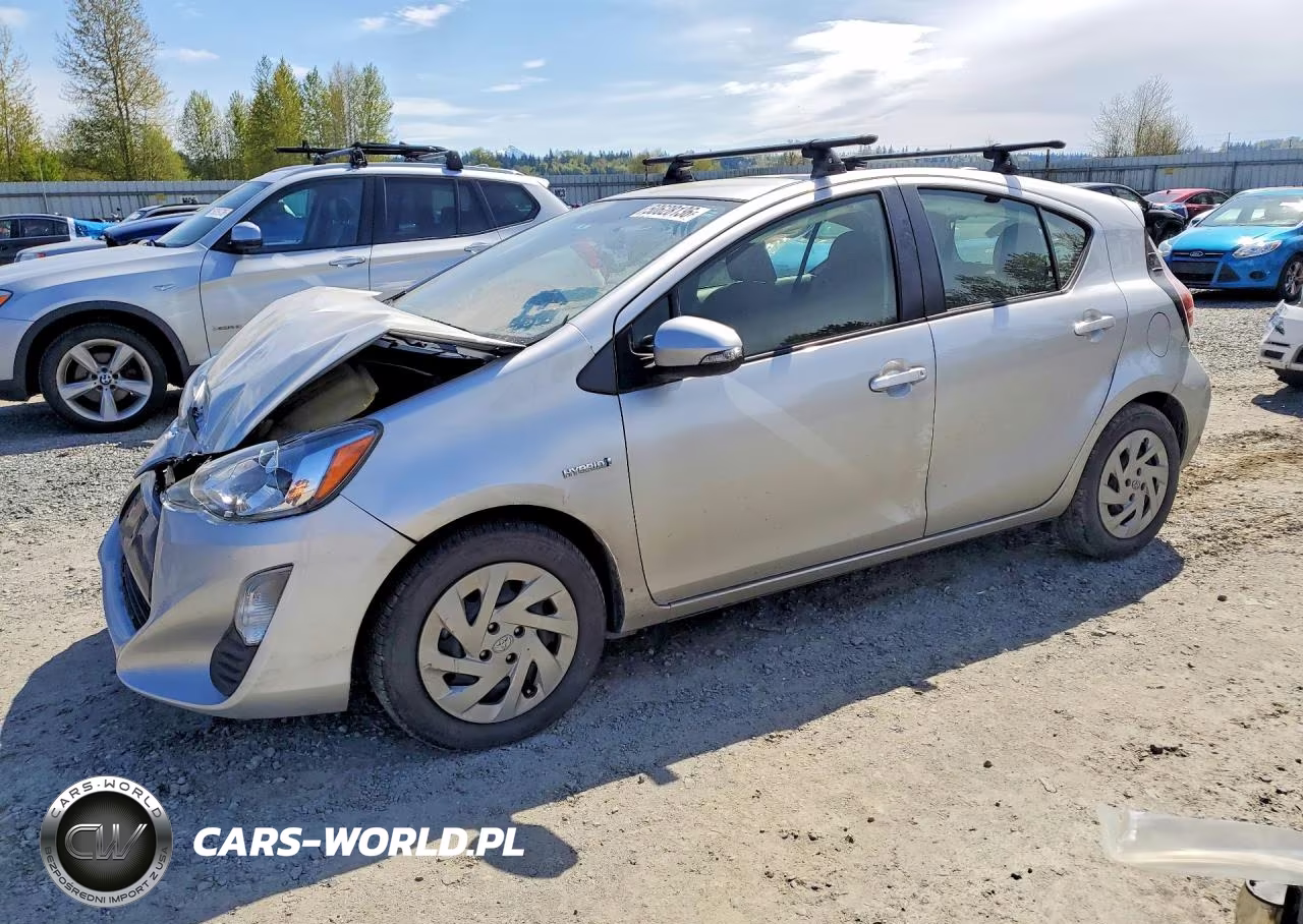 2016 Toyota Prius C Two