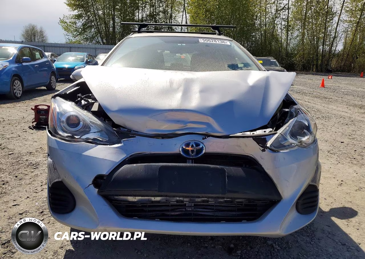 2016 Toyota Prius C Two VIN:JTDKDTB30G1119869 - 5