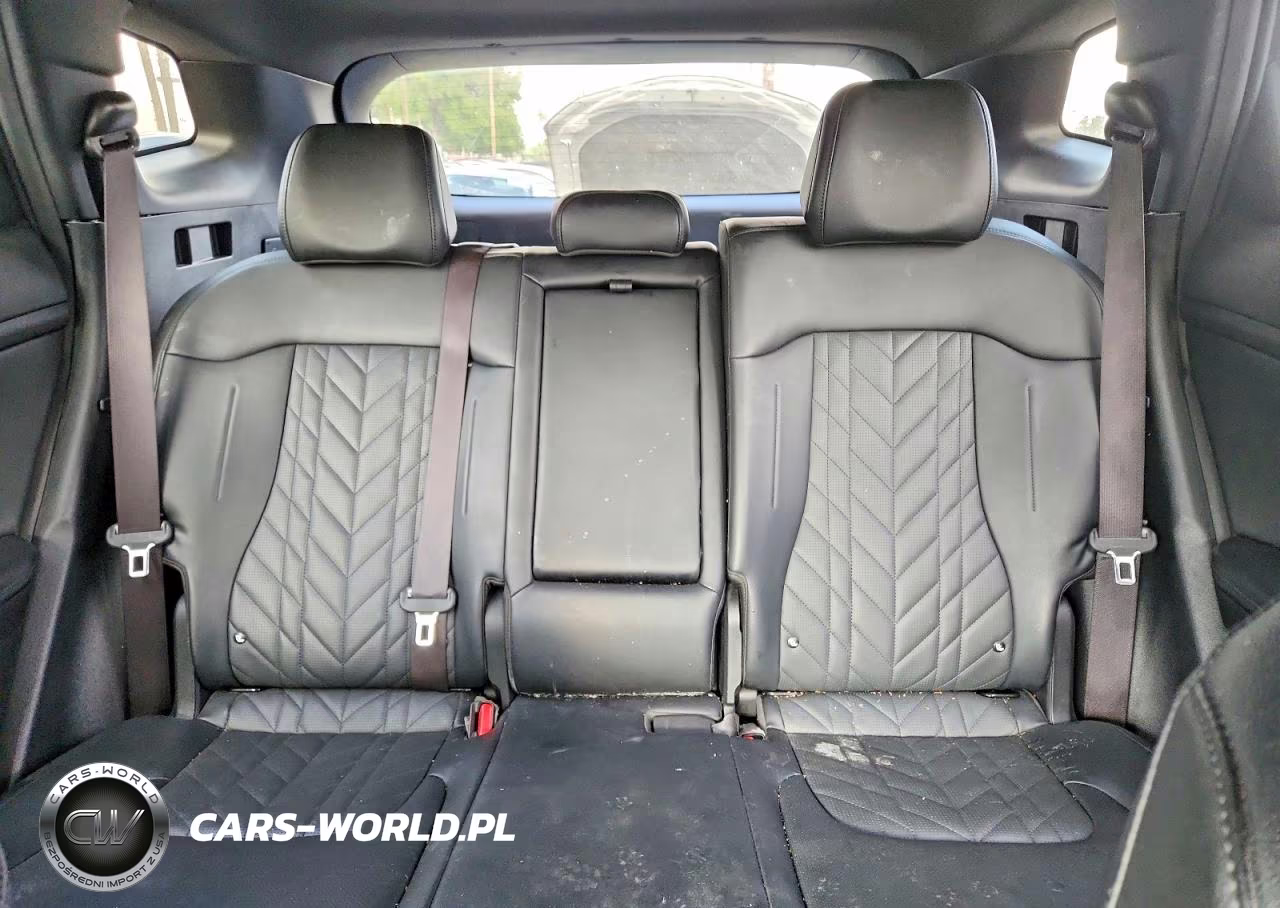 2025 Kia Sportage X Line VIN:KNDPYDDH1S7224273 - 10
