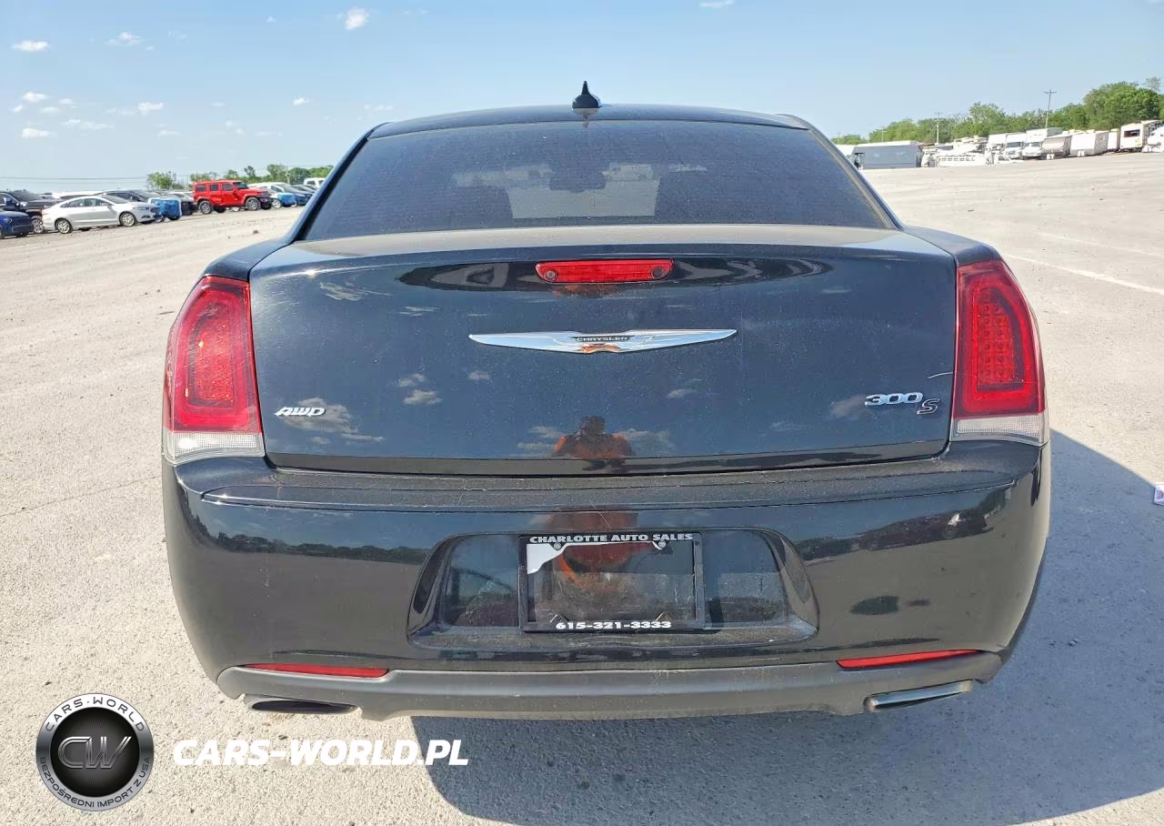 2016 Chrysler 300 S VIN:2C3CCAGG5GH136258 - 6