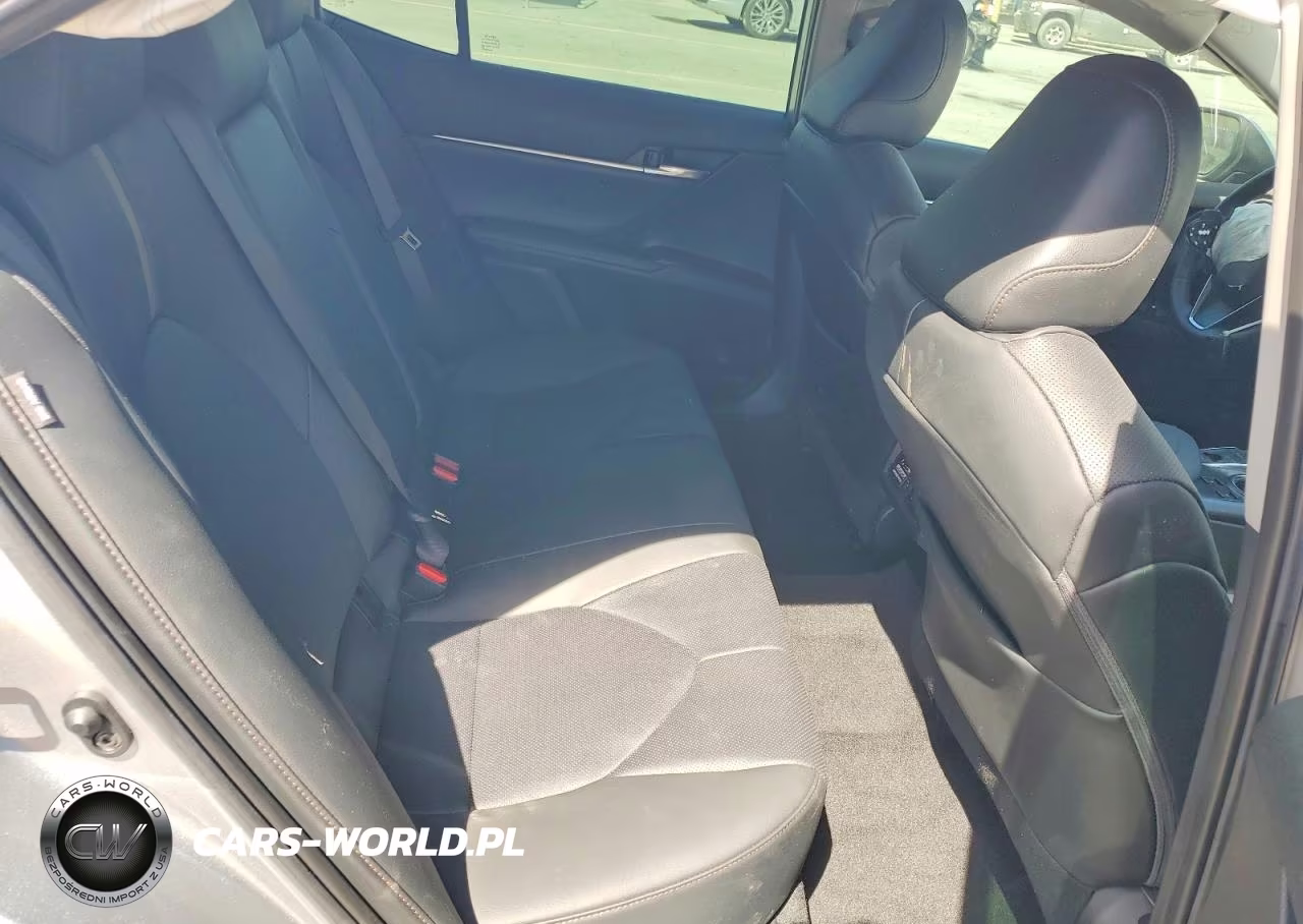 2020 Toyota Camry Xle VIN:4T1FZ1AK8LU035867 - 10