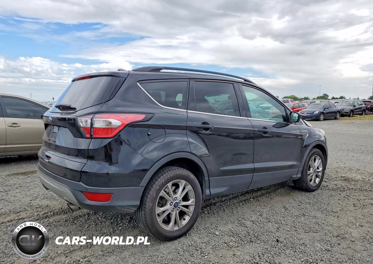2017 Ford Escape Se VIN:1FMCU0GD3HUC98442 - 3