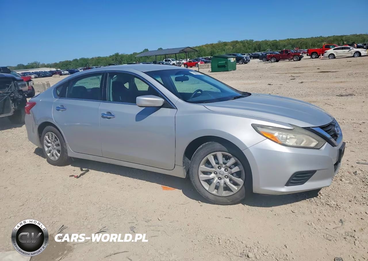 2017 Nissan Altima 2.5 S VIN:1N4AL3AP2HN328257 - 4