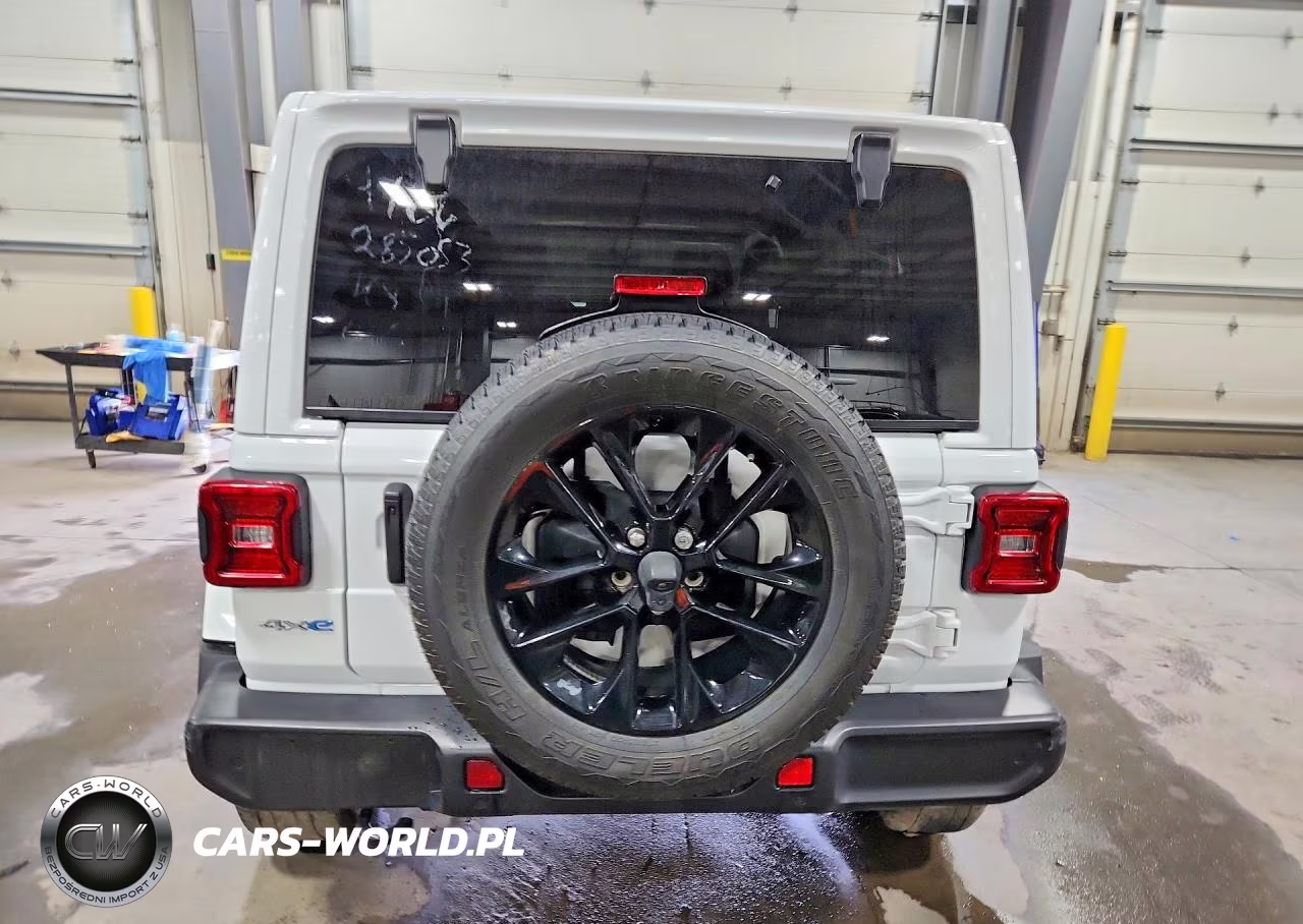 2021 Jeep Wrangler Unlimited Sahara 4Xe VIN:1C4JJXP69MW682688 - 6
