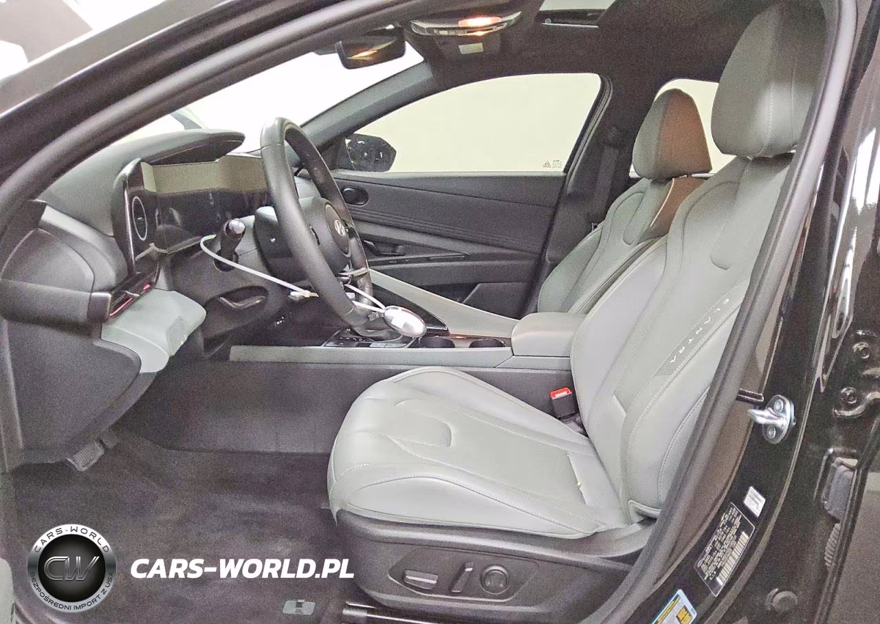 2025 Hyundai Elantra Limited VIN:KMHLN4DJXSU180233 - 7