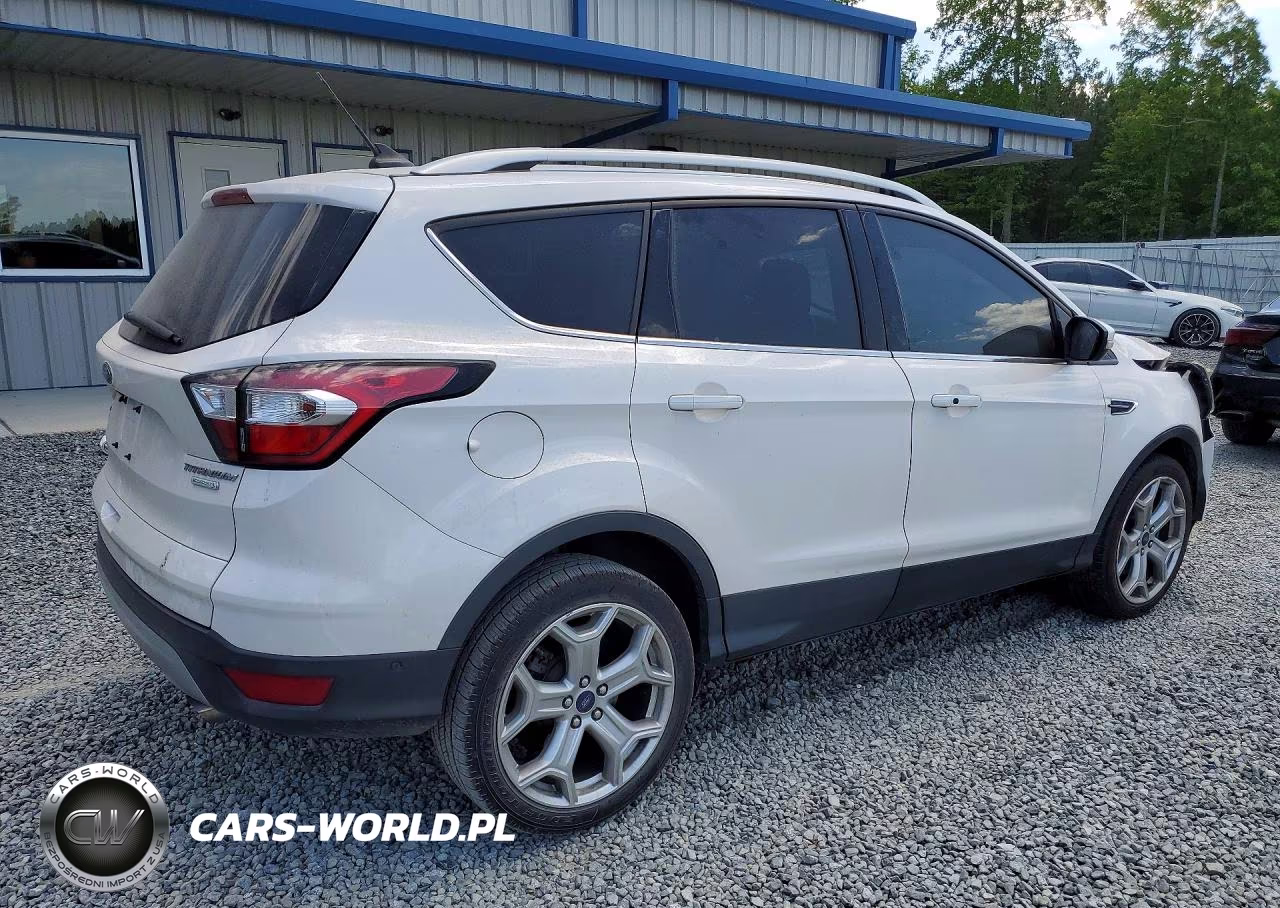 2018 Ford Escape Titanium VIN:1FMCU0J9XJUC67036 - 3